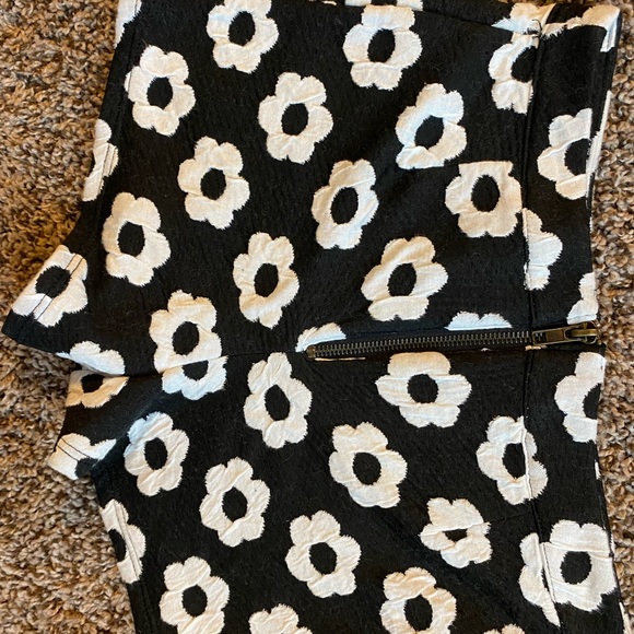 Daisy 2PC Set - Picture 9 of 14